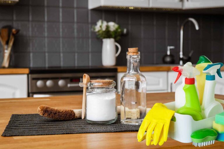 Clean your kitchen sink drain - Tools needed