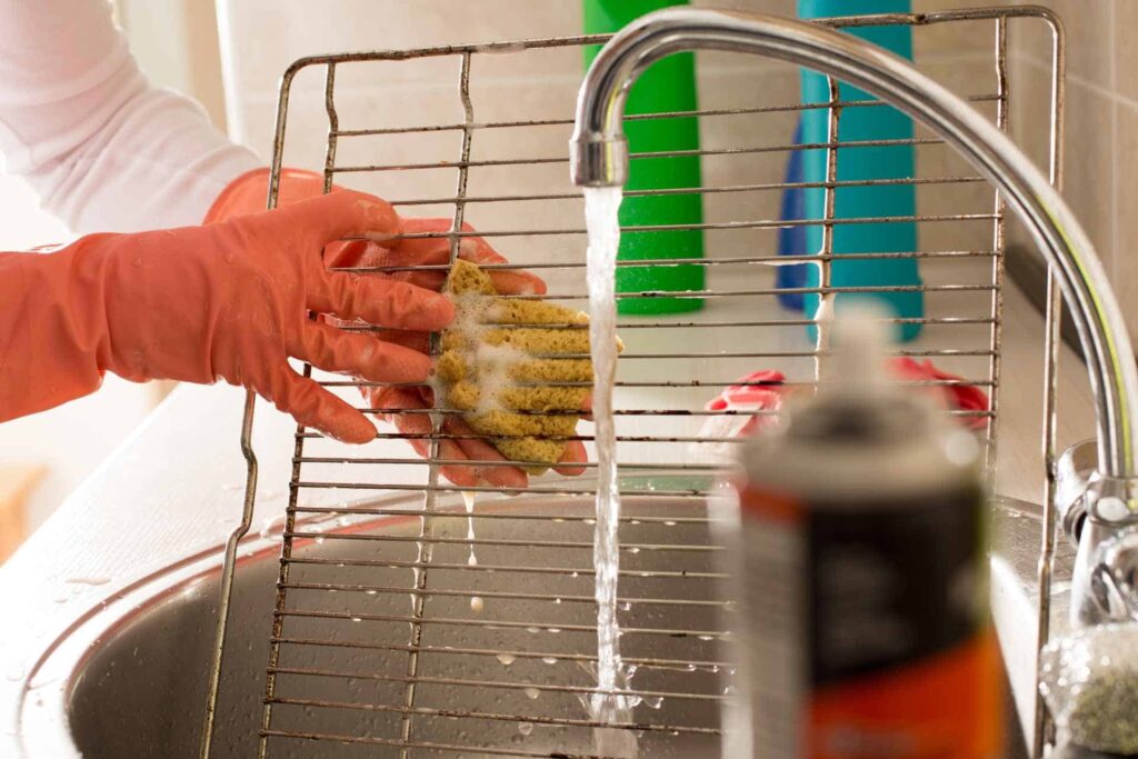 Ditch the Traditional Oven Cleaning Methods Why You Should Go for a Self-Cleaning Oven