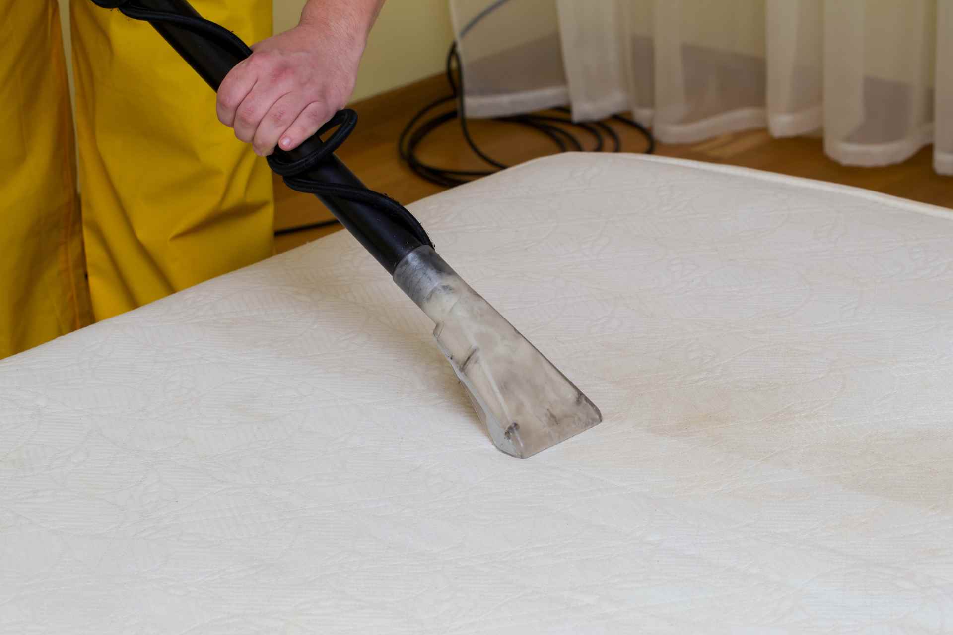 How to clean mattress topper