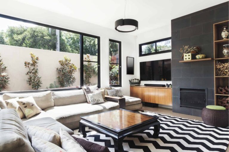 Innovative Designs: Stunning Black and White Living Room Ideas