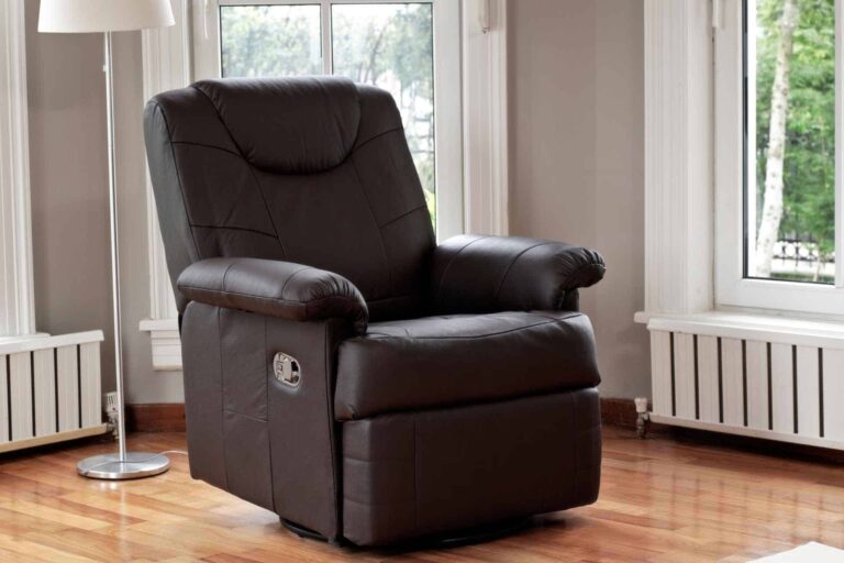 12 Best Living Room Chair for Back Pain Sufferers